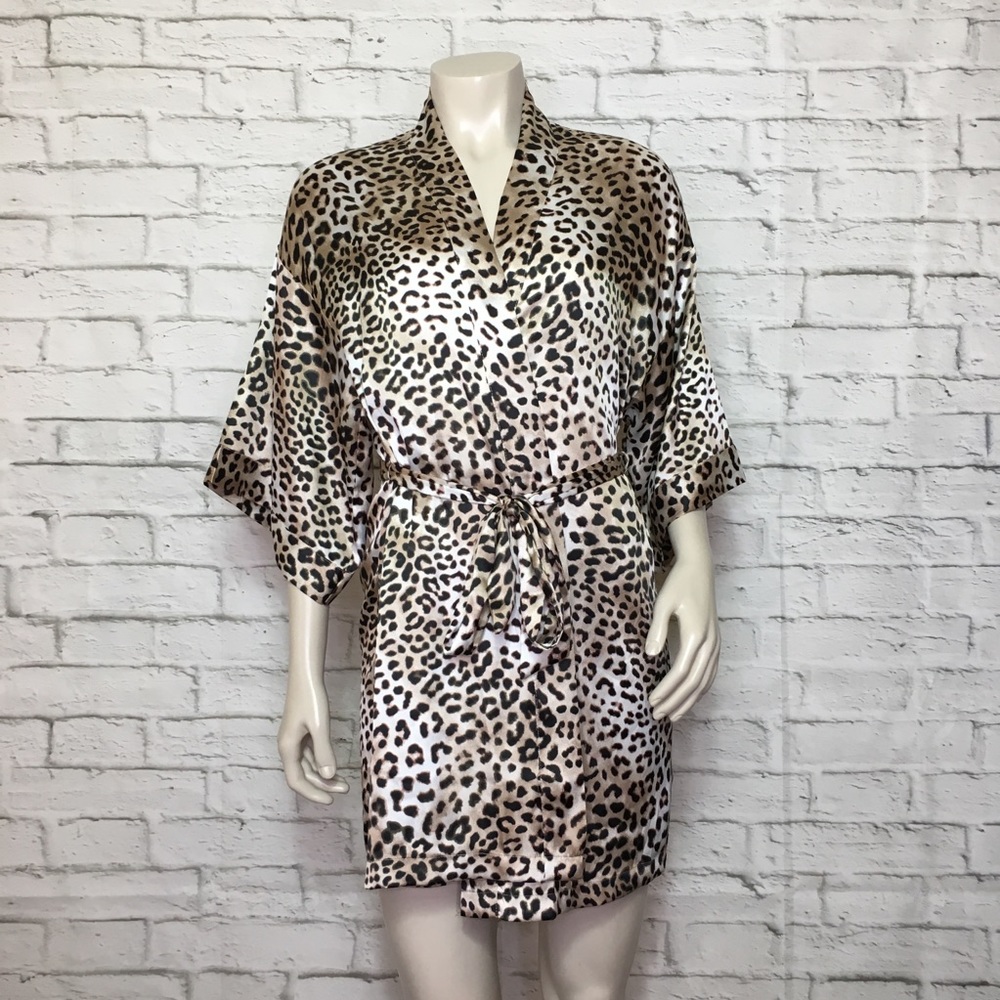 Victoria’s Secret Cheetah/Leopard Kimono Robe S/M